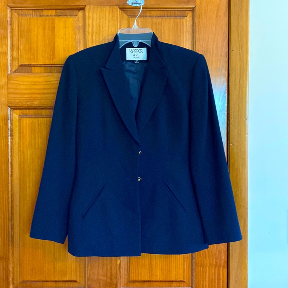 Kasper Navy Wool Women’s Suit, Size 2 PETITE, Excellent Condition